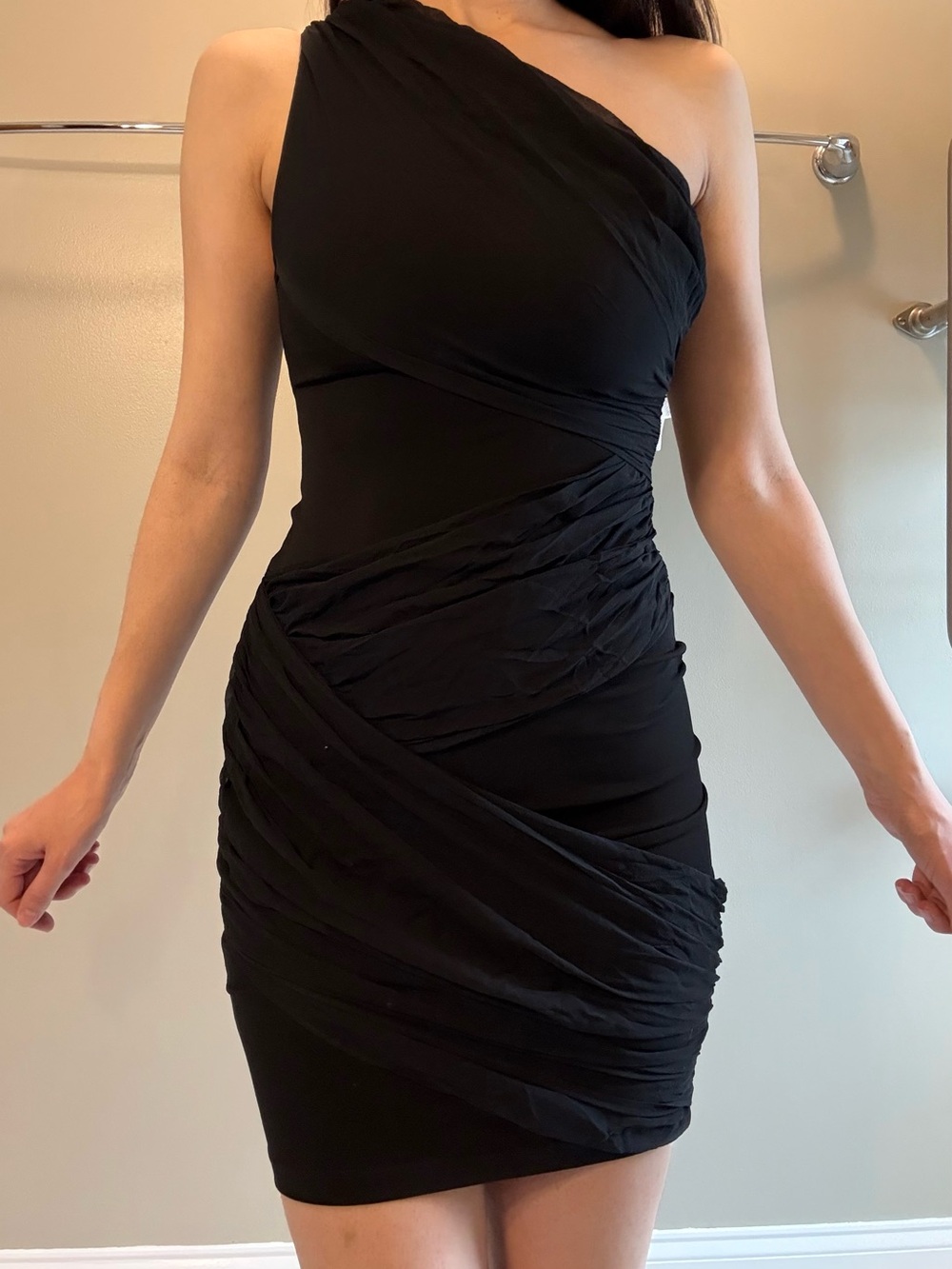 Alice + Olivia Black One-Shoulder Ruched Bodycon Dress